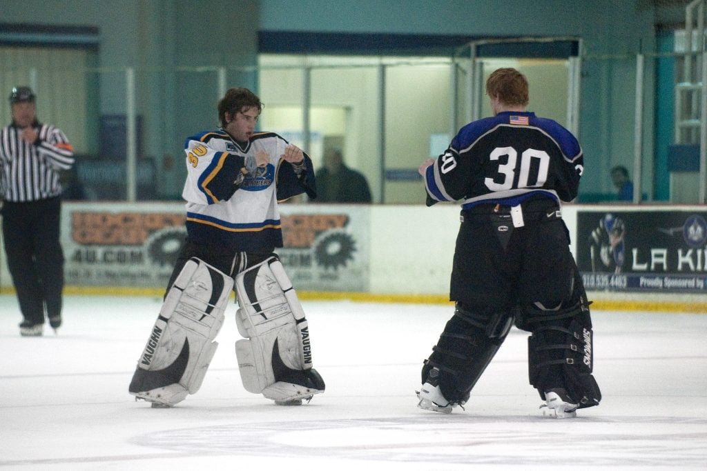 goalies fighting