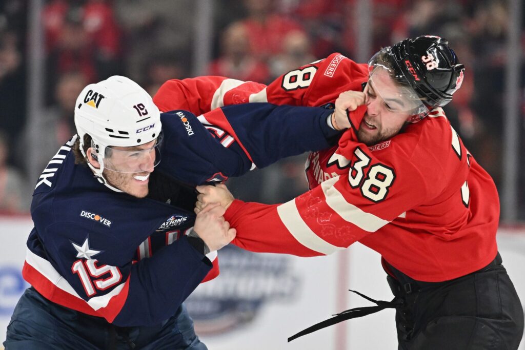 Four Nations Face-off fight USA vs Canada